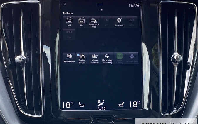 Volvo XC 60 cena 159900 przebieg: 109975, rok produkcji 2019 z Toruń małe 596
